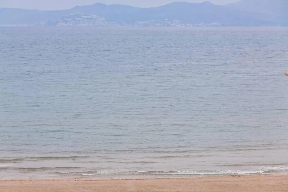 Apartamento Pie De Playa-Wifi Free L' Escala 0*,