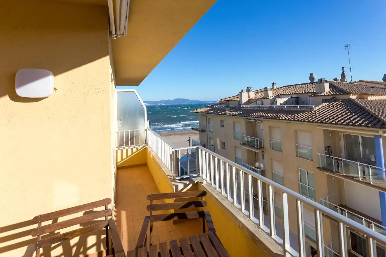 Apartamento Pie De Playa-Wifi Free L' Escala شقة